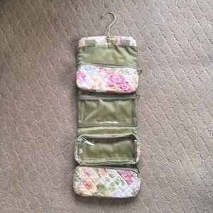 Hanging Travel Organizer